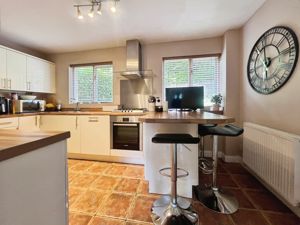 Kitchen- click for photo gallery